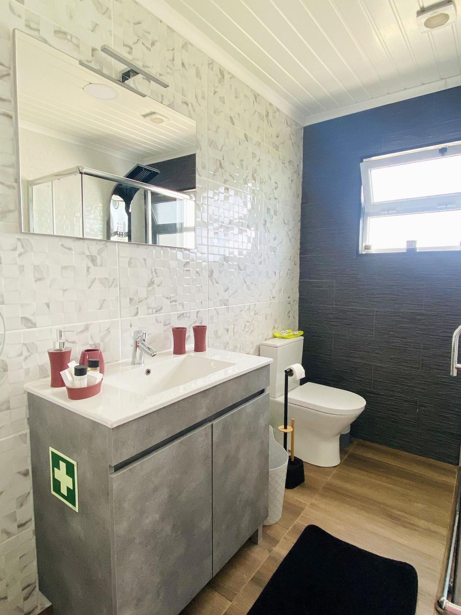 Casa Da Fonte - Alojamento Local Com Jacuzzi Nordeste  Eksteriør billede